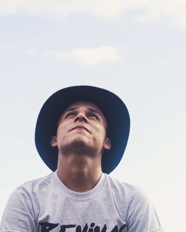 angello-lopez-138917-unsplash